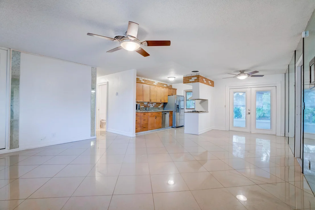 Photo of 700 Juniper Drive