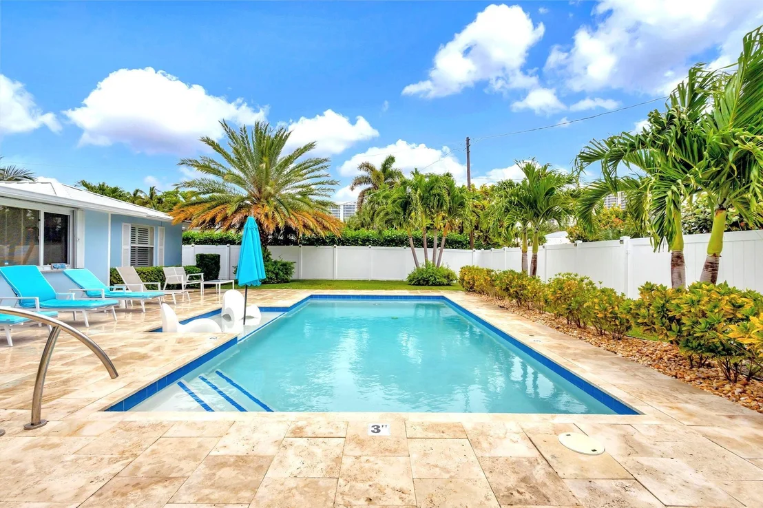 Photo of 1131 Surf Road