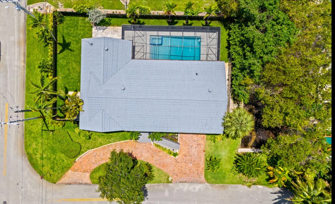 Photo of 2811 NE 53rd Court