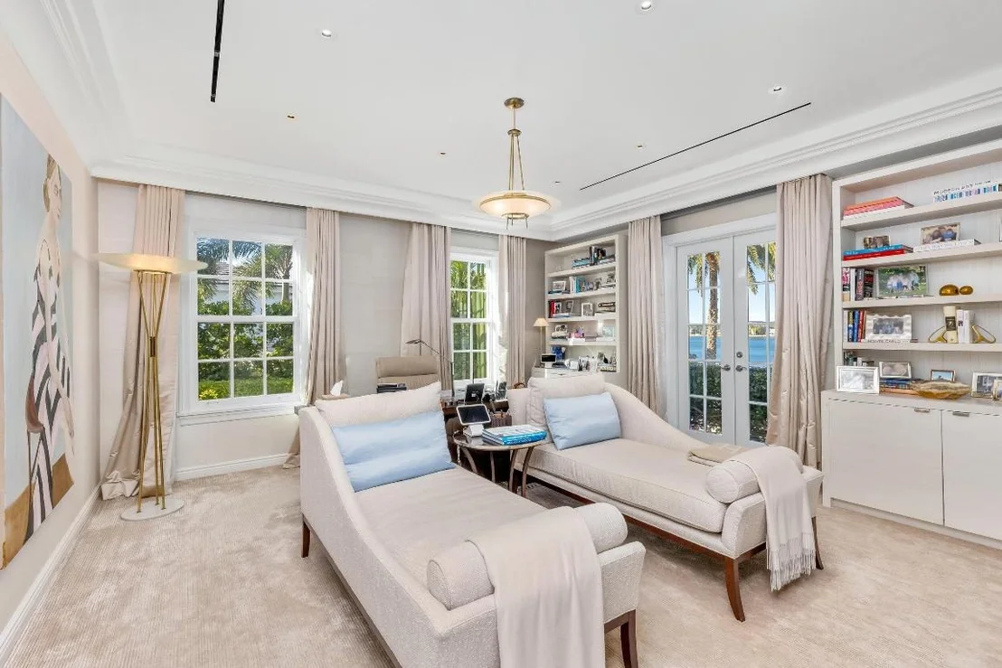 Photo of 631 Island Drive