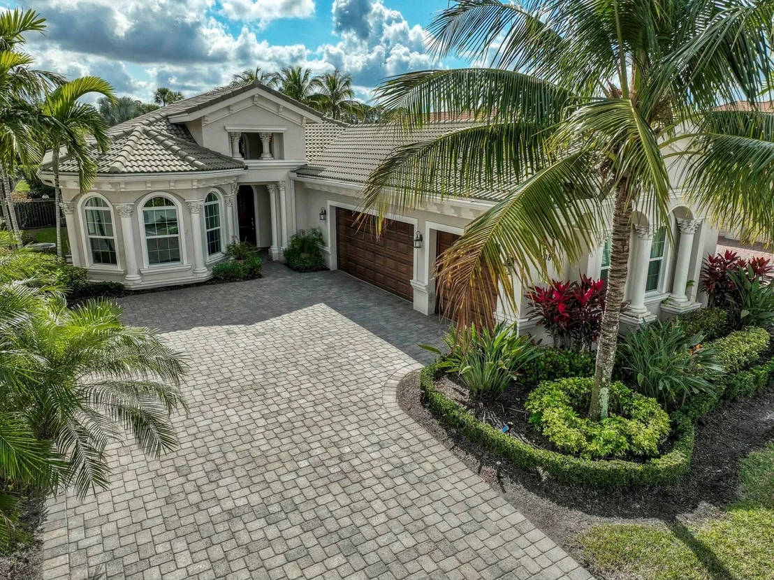 Photo of 208 Carina Drive