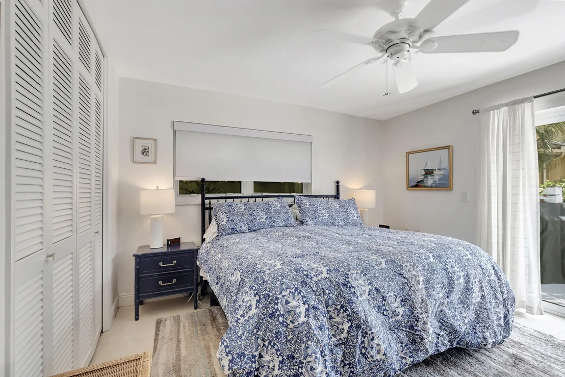 Photo of 708 SE 9th Street
