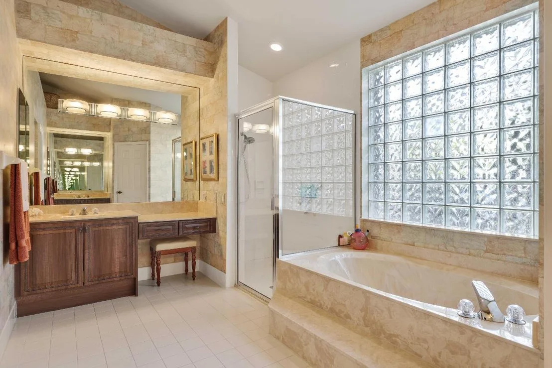 Photo of 7633 La Corniche Circle