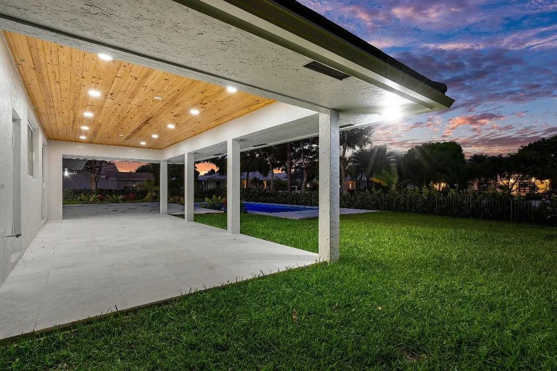 Photo of 4580 Oak Tree Court