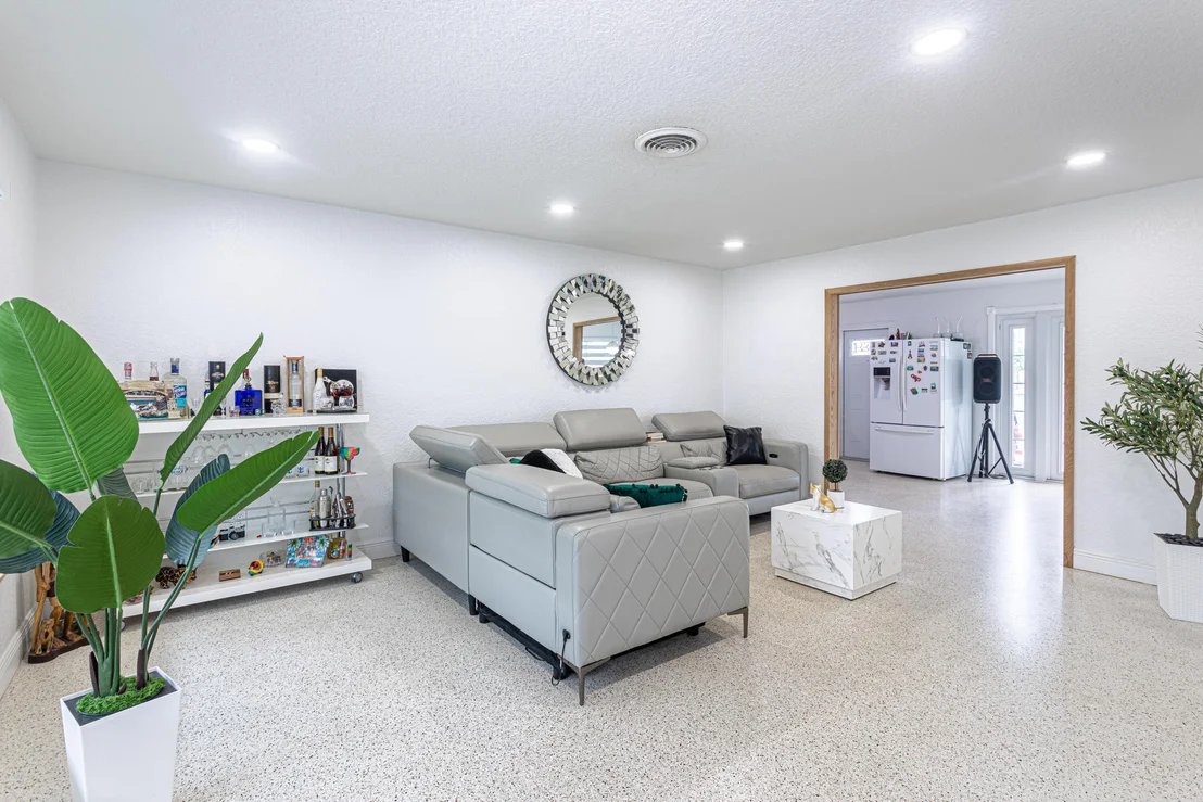 Photo of 2395 Edgewater Drive