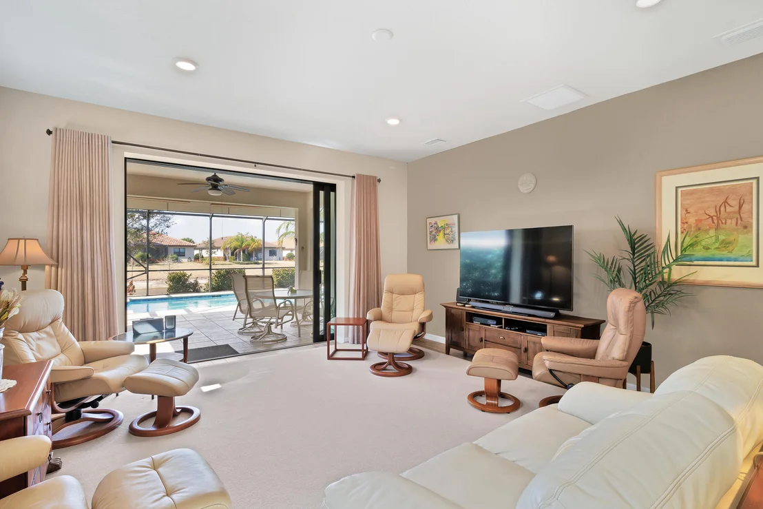 Photo of 5021 Monroe Circle