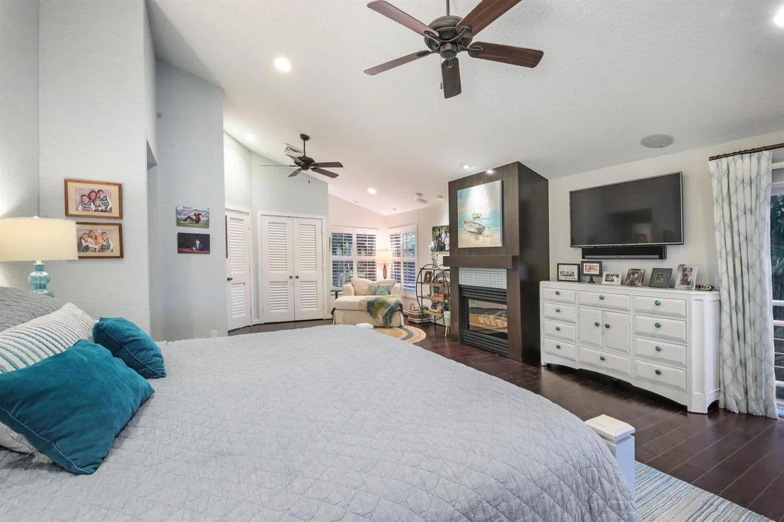 Photo of 5438 Pennock Point Road