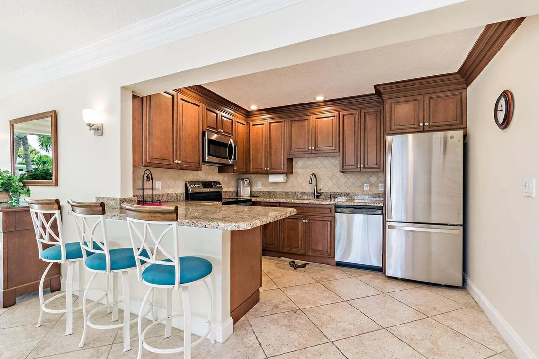 Photo of Unit E at 5 SE Concourse Drive