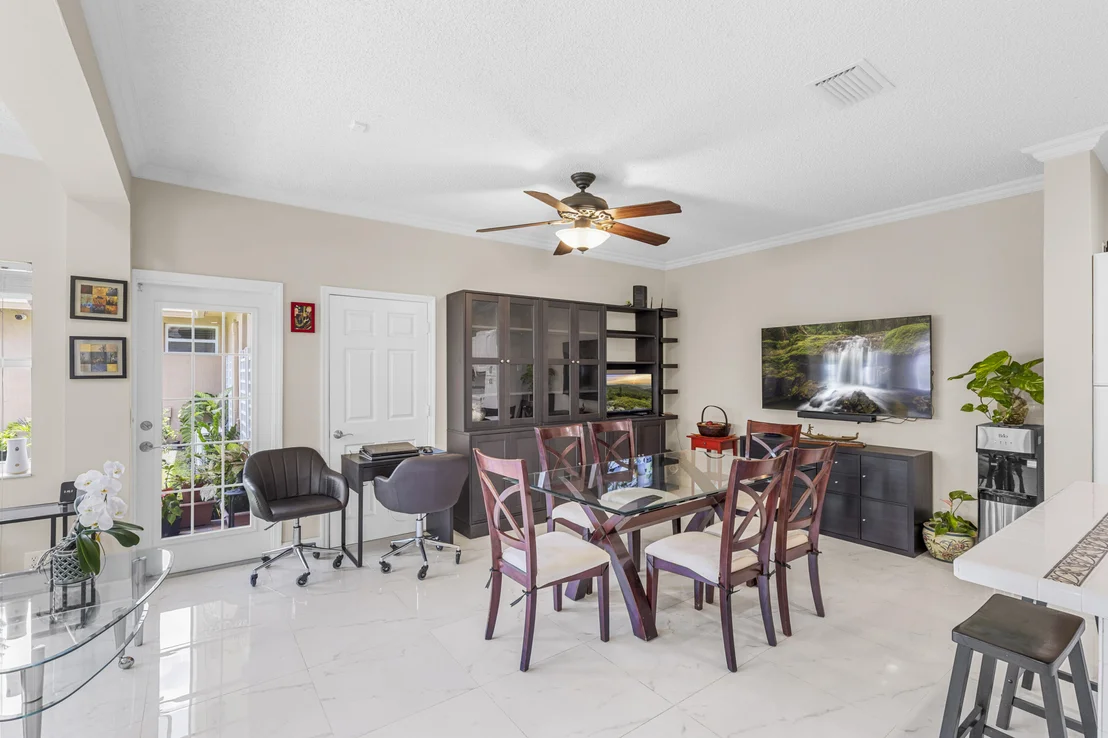 Photo of 907 Stanton Drive