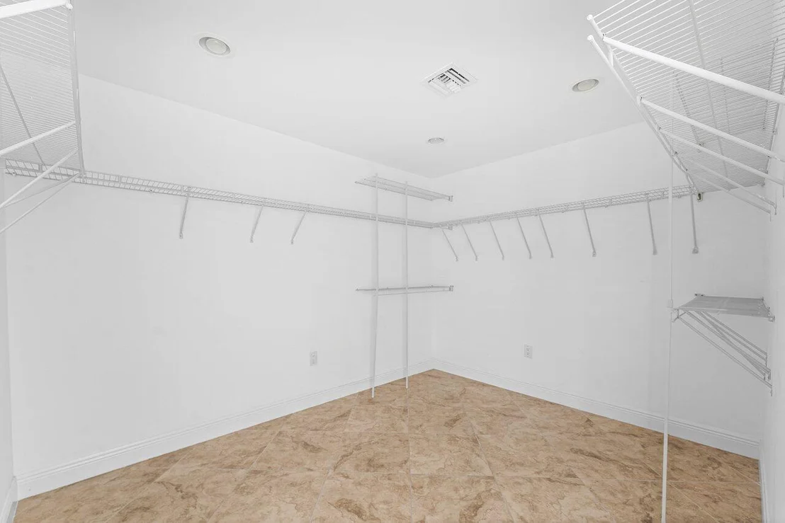 Photo of 4572 White Cedar Lane