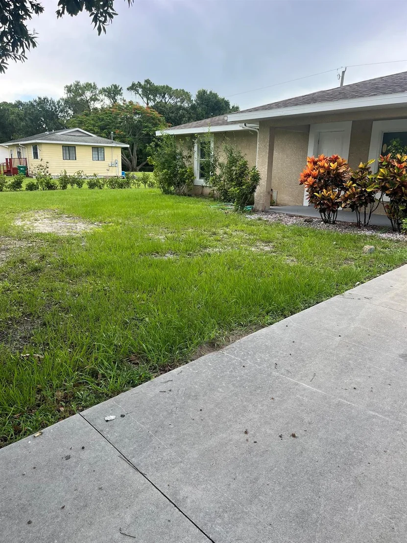 Photo of 3422 NW 26TH Avenue