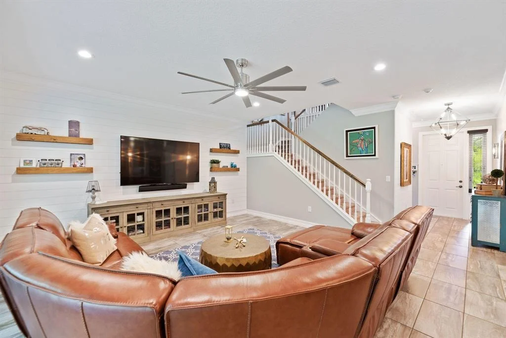 Photo of 13835 Moss Agate Avenue