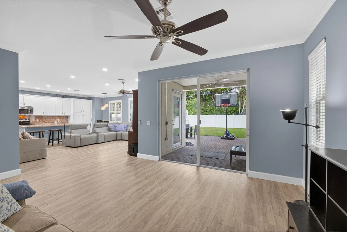 Photo of 9583 Phipps Lane