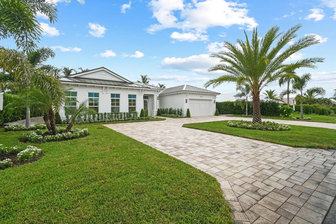 Photo of 3367 Cove Road