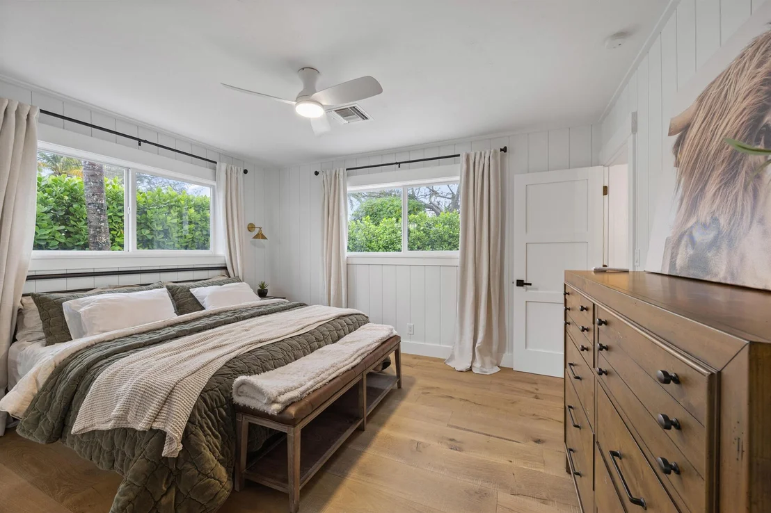 Photo of 370 Mars Avenue