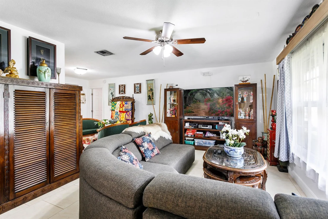 Photo of 5324 Canal Drive
