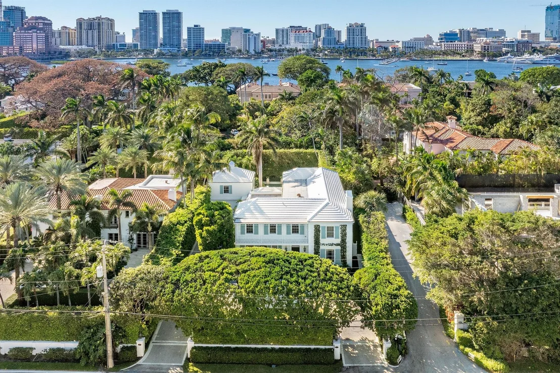 Photo of 130 Cocoanut Row