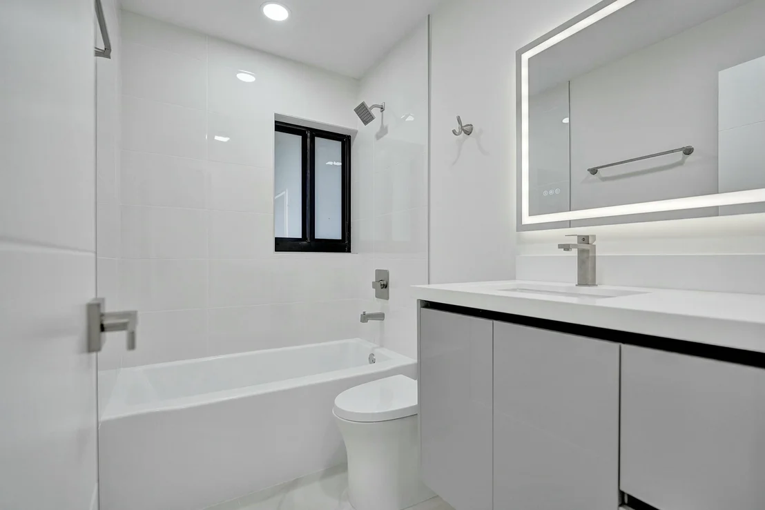 Photo of 728 Heron Drive