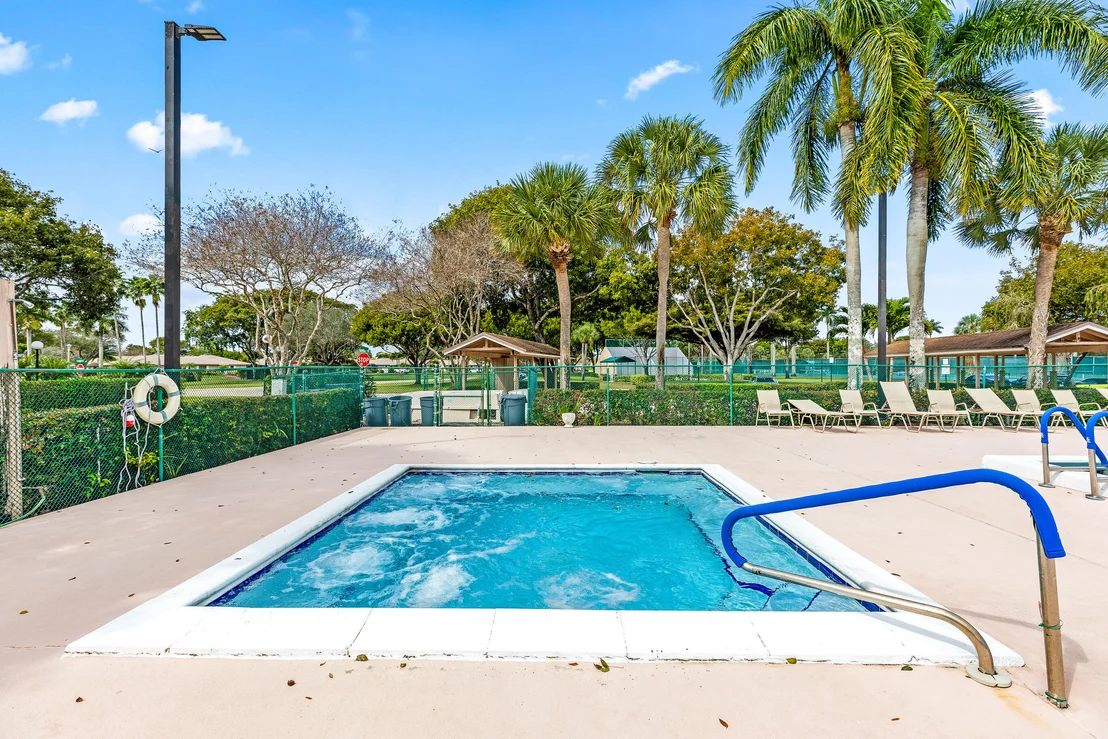 Photo of 8089 Springtree Road