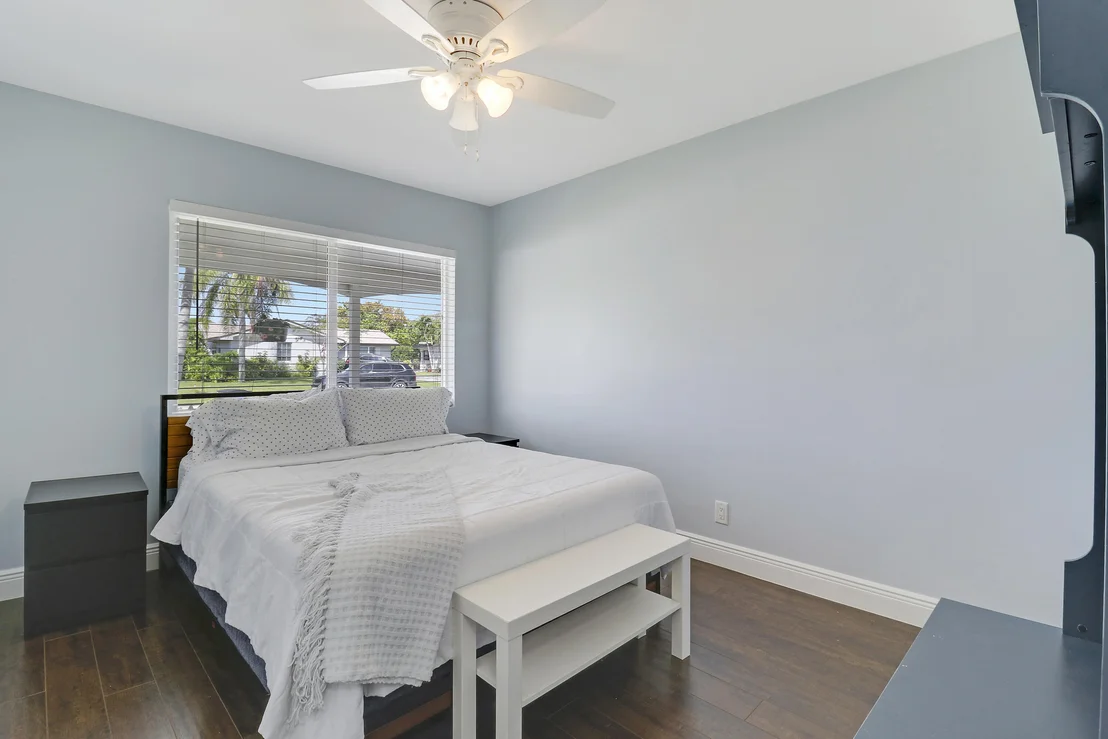 Photo of 532 Riverside Drive