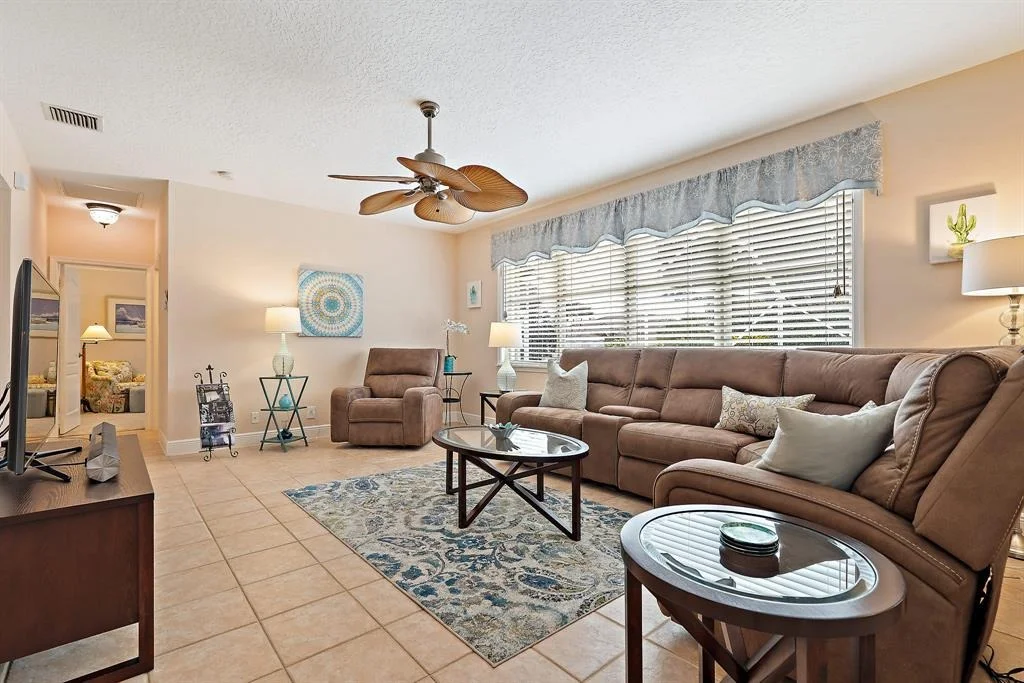 Photo of 1071 Egret Circle N