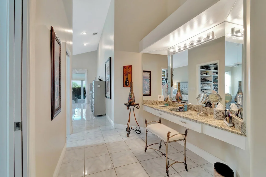 Photo of 6101 Evian Place