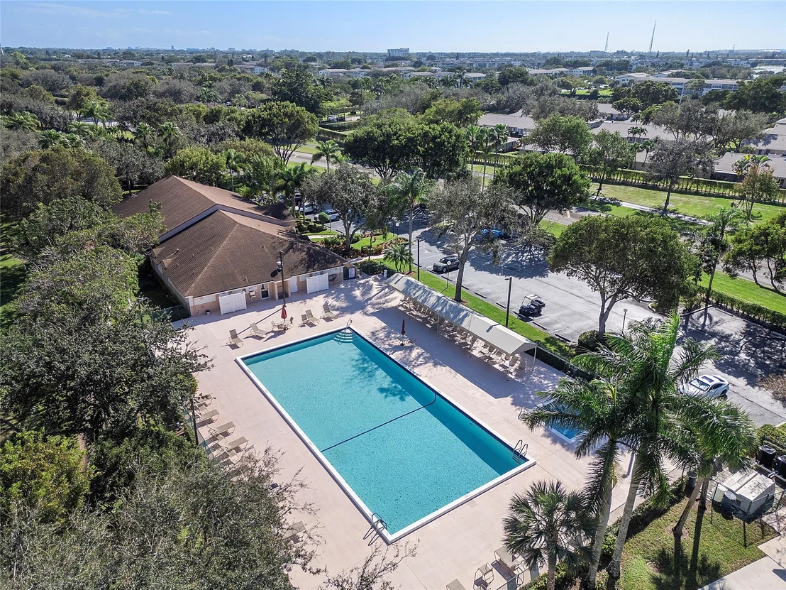 Photo of 8230 Springtree Road