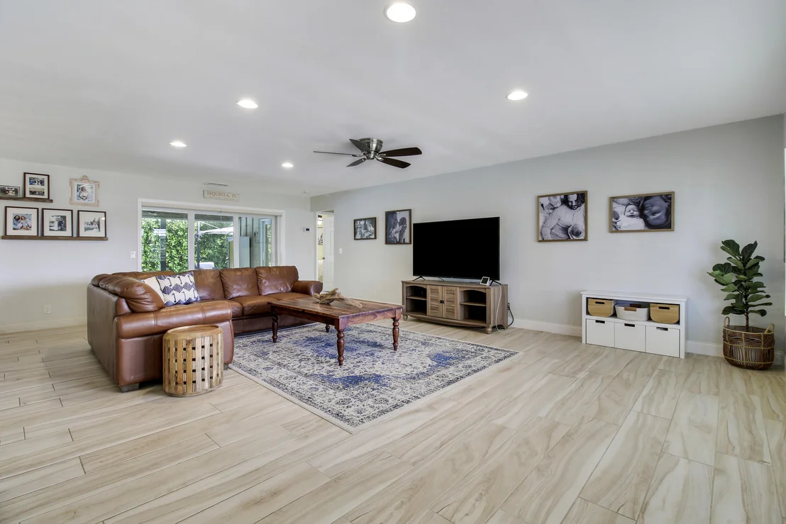Photo of 52 Pinehill Trail E