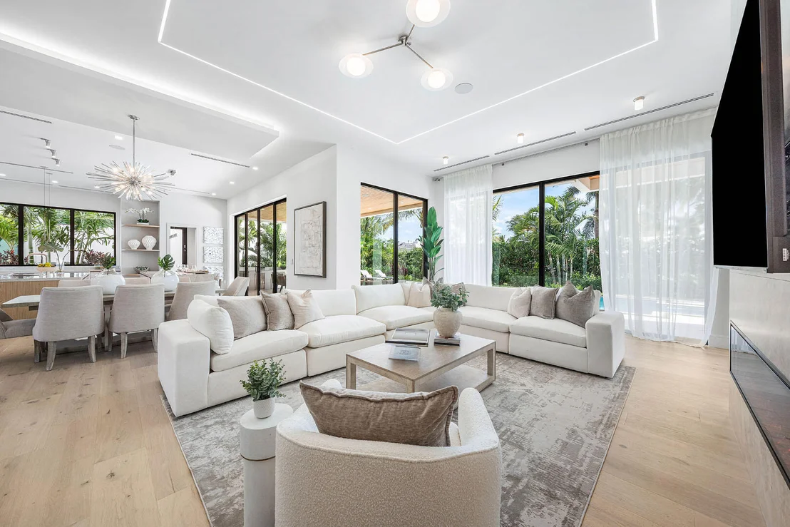 Photo of 2240 Date Palm Road