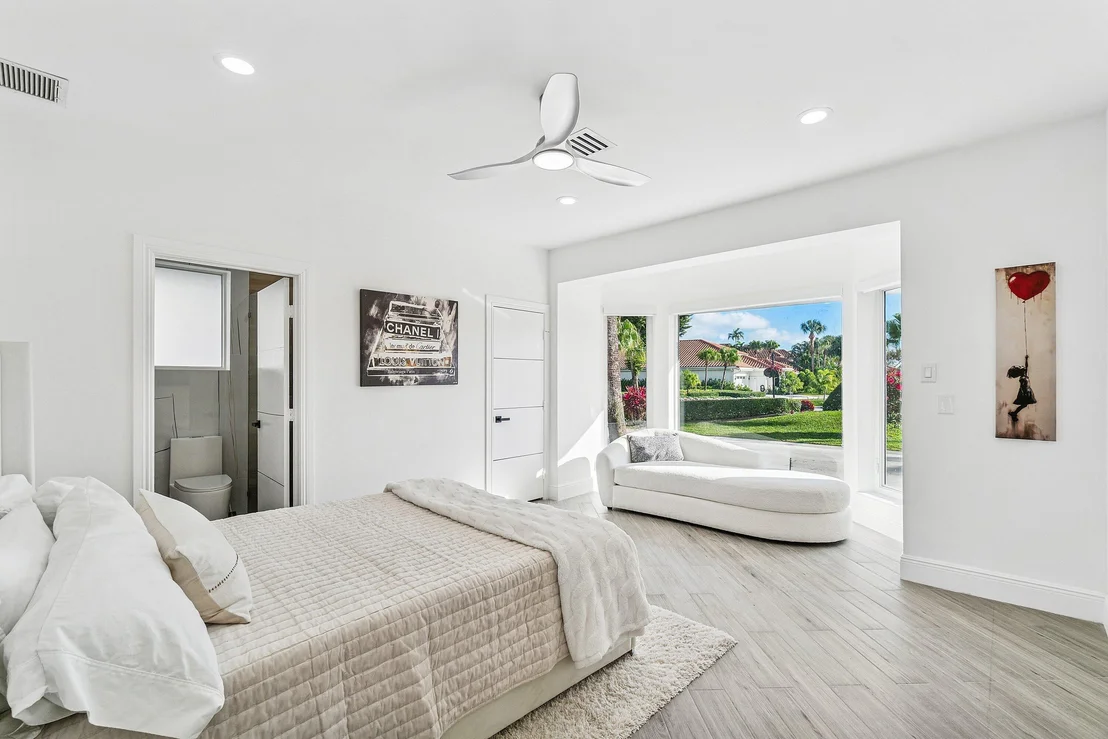 Photo of 5239 Suffolk Drive