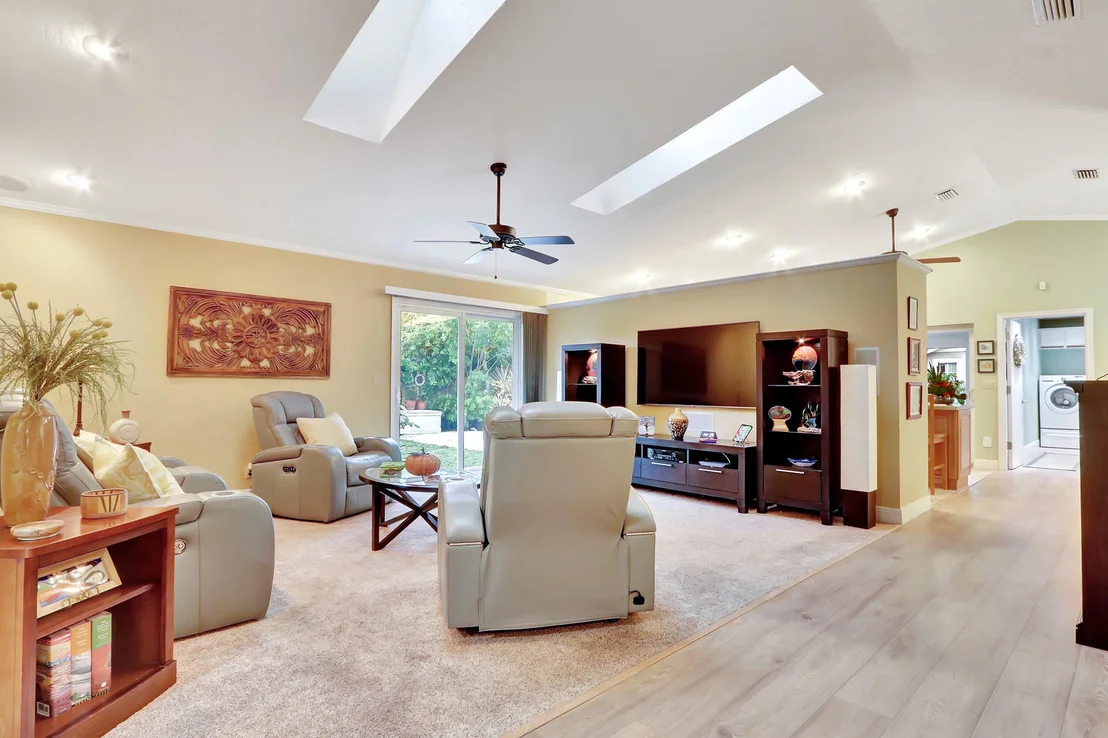 Photo of 3190 Windward Lane