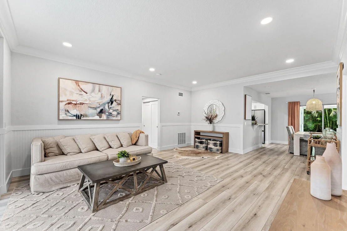 Photo of 233 Lake Terrace