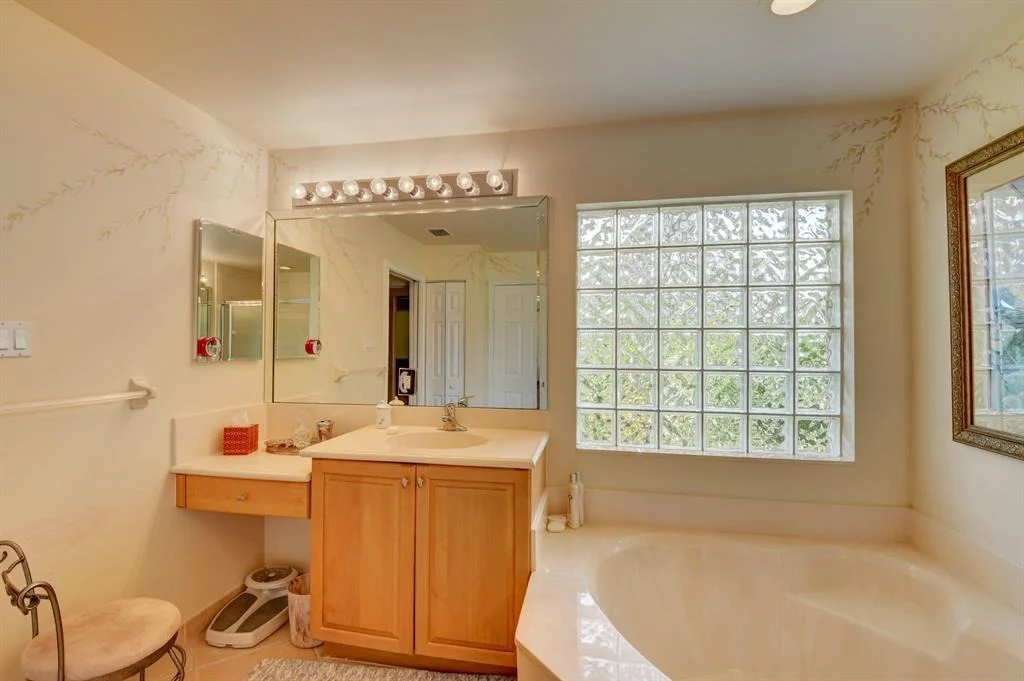 Photo of 8826 Laguna Royale Point