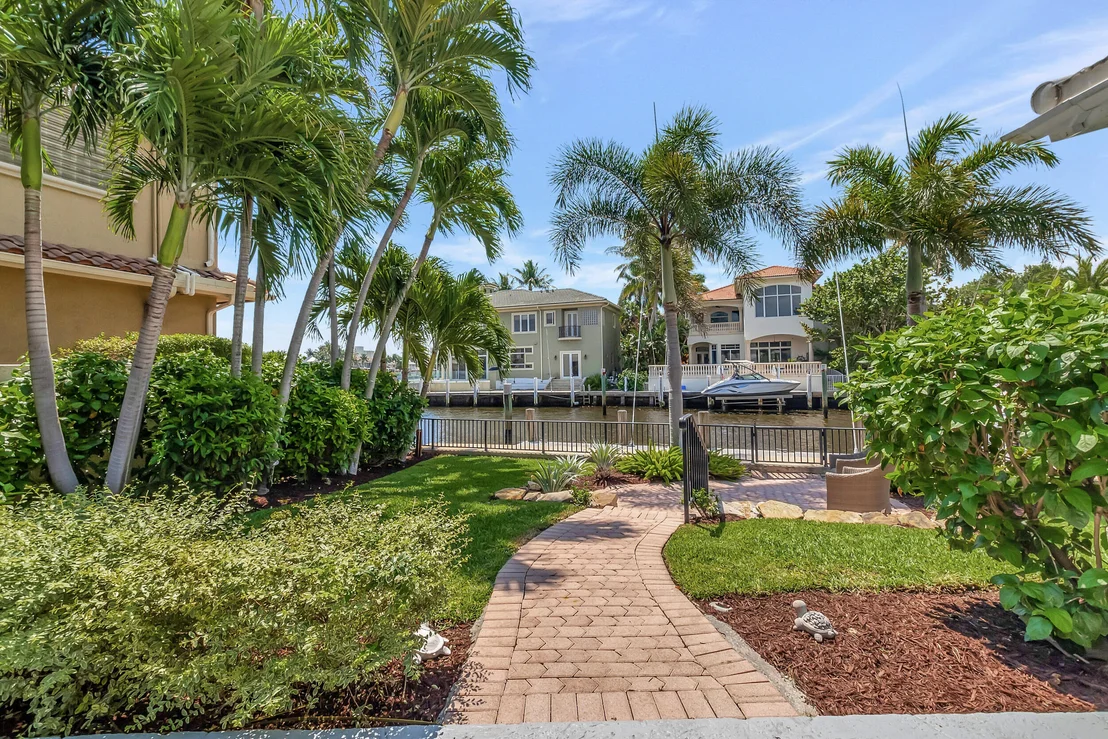 Photo of 708 SE 9th Street