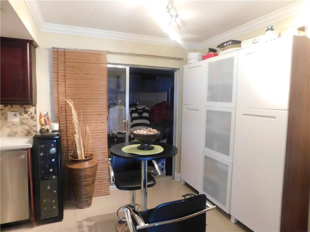 Photo of 6860 Margate Boulevard
