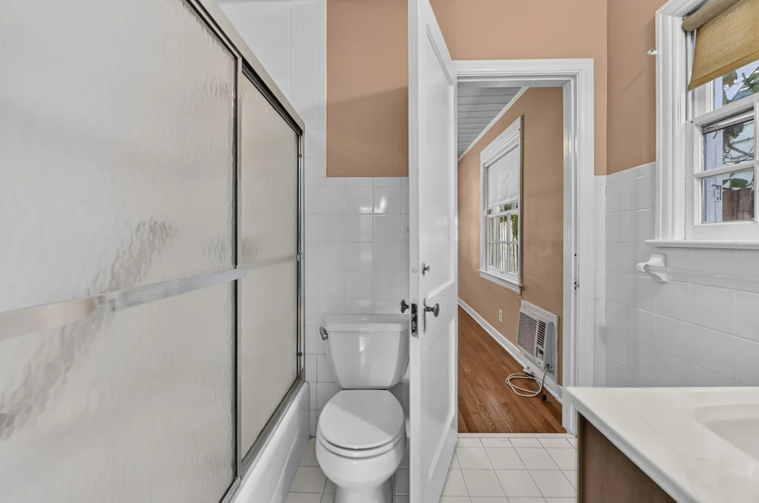Photo of 53 Palm Square