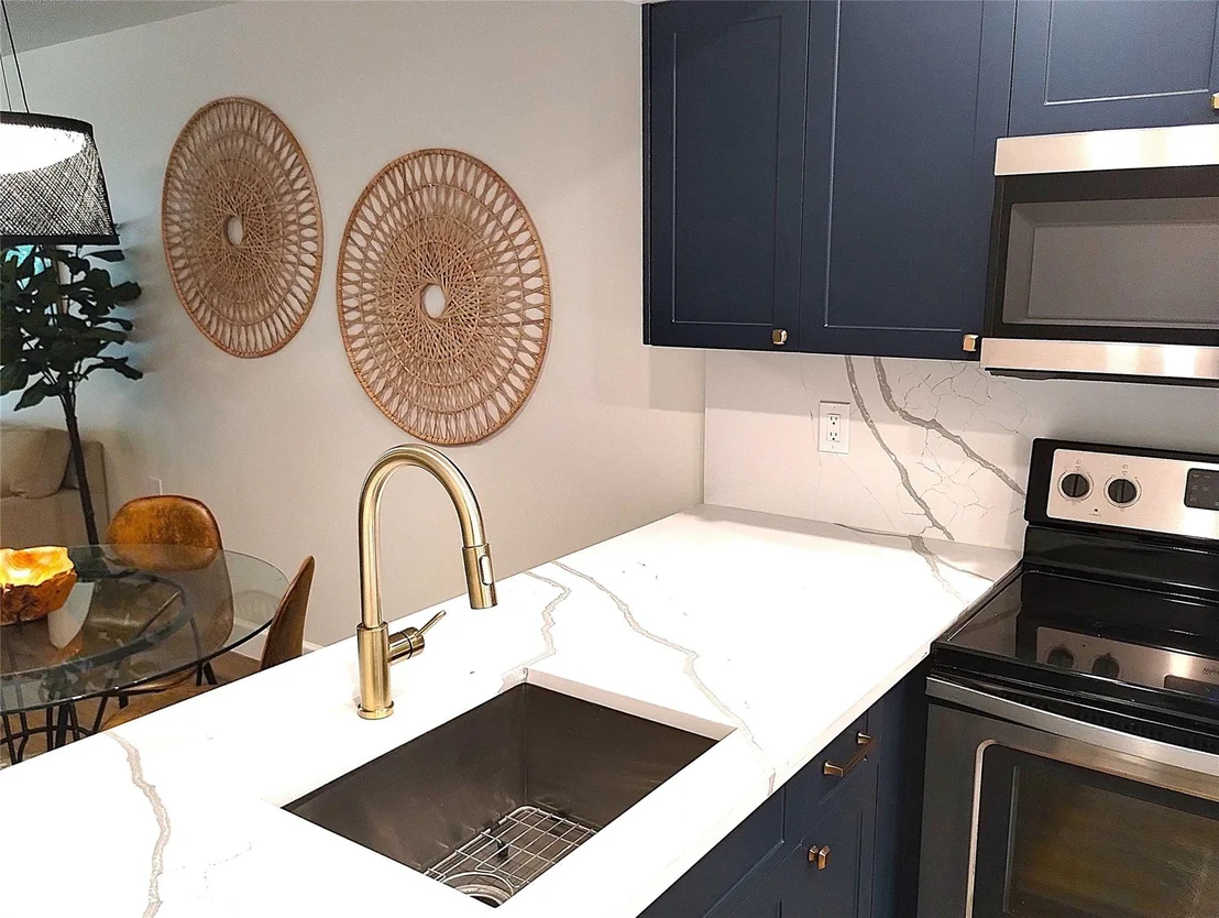 Photo of Unit E2 at 1201 Bahama Bend