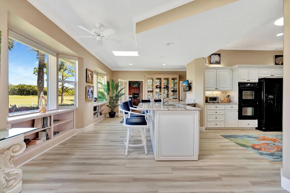 Photo of 5983 SE Glen Eagle Way