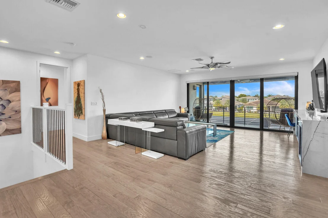Photo of 8611 Dearborn River Way