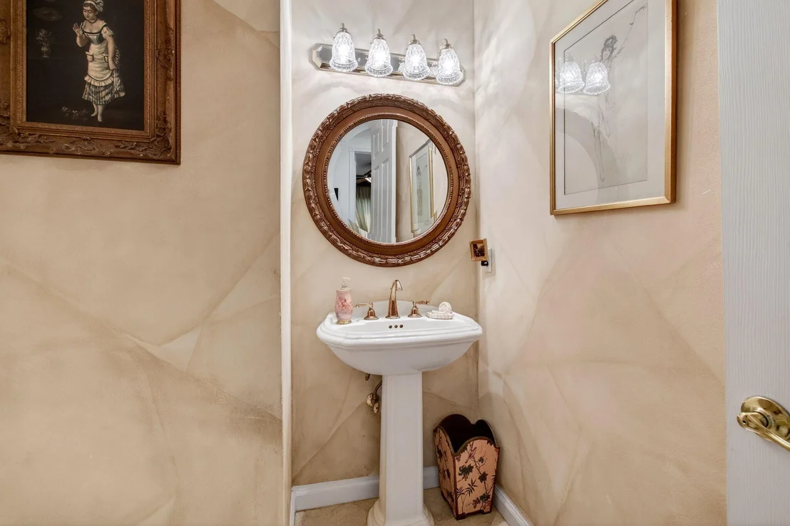 Photo of 6850 Fiji Circle