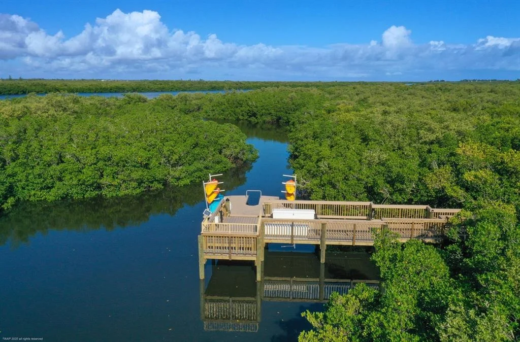 Photo of 533 White Pelican Circle