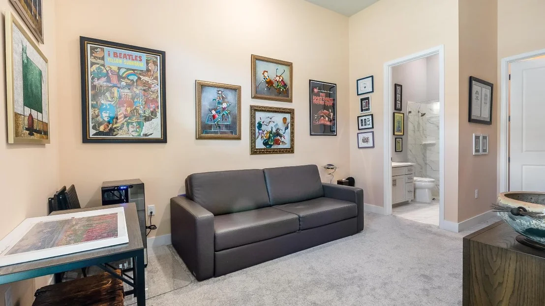 Photo of 7690 Cavern Lane