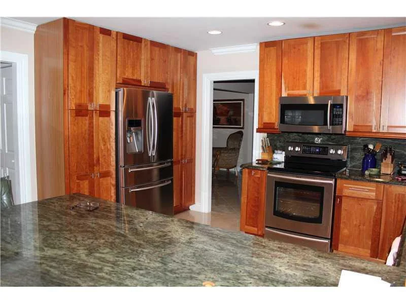 Photo of 2911 NE 48th Street