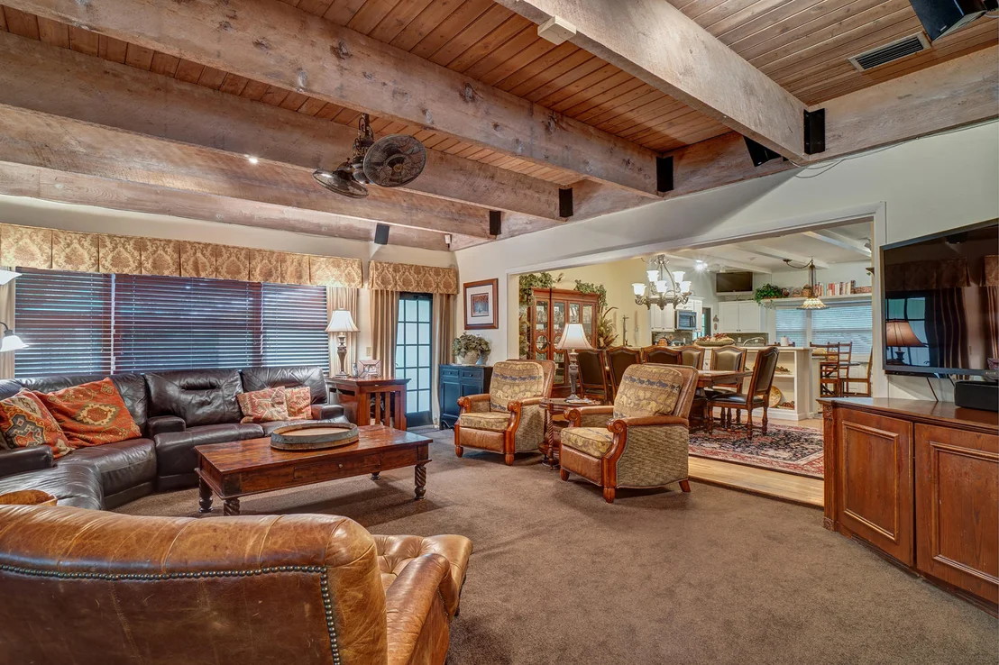Photo of 3860 Lone Pine Road