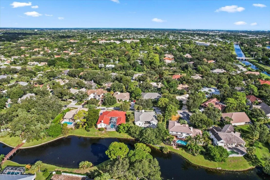 Photo of 2640 Devon Court Court