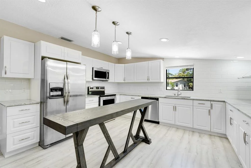 Photo of 4353 Gulfstream Road