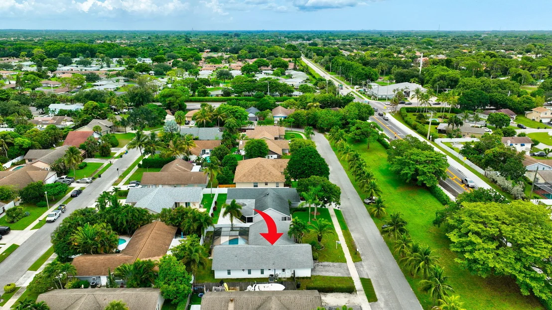 Photo of 586 NW 45TH Way