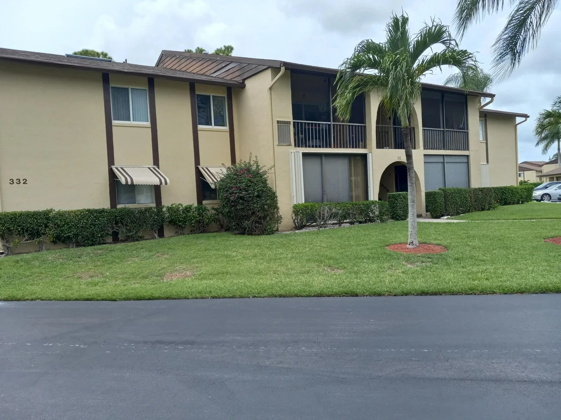 Photo of Unit C2 at 332 Pine Ridge C2 Circle
