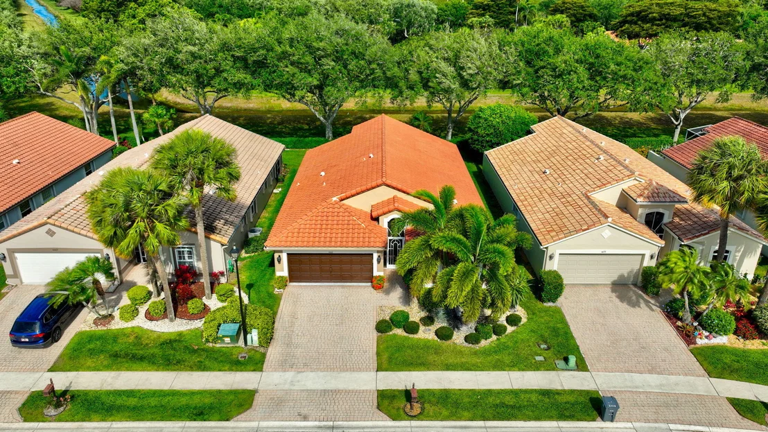 Photo of 6661 Sherbrook Drive