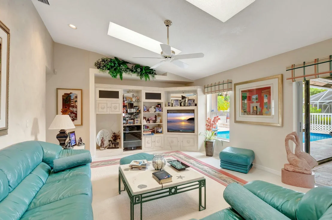 Photo of 10423 Canoe Brook Circle